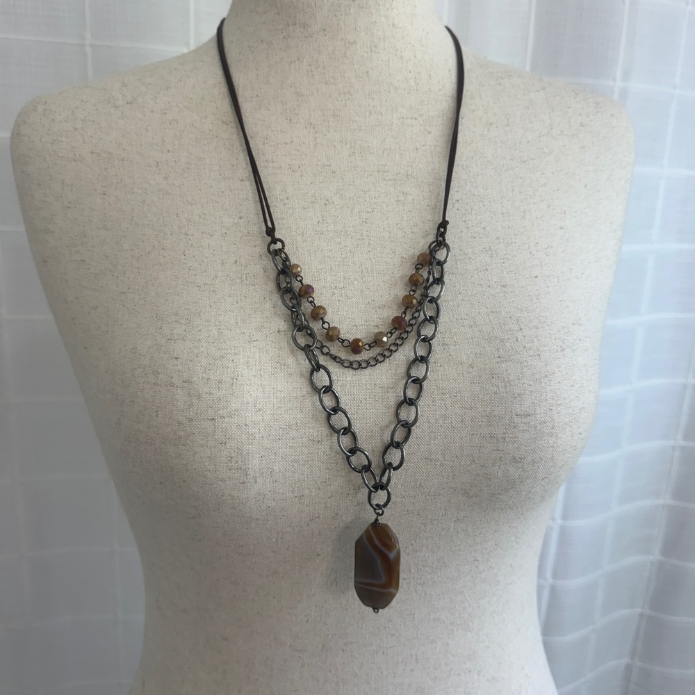 Artistic Works by Lu Layered Mixed Agate Stone Pendant Necklace Gunmetal Boho